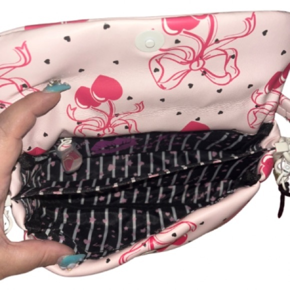 Betsey Johnson Cherry Berry Bow Pom
Top Handle Satchel Bag Crossbody Puffer - Picture 2 of 8